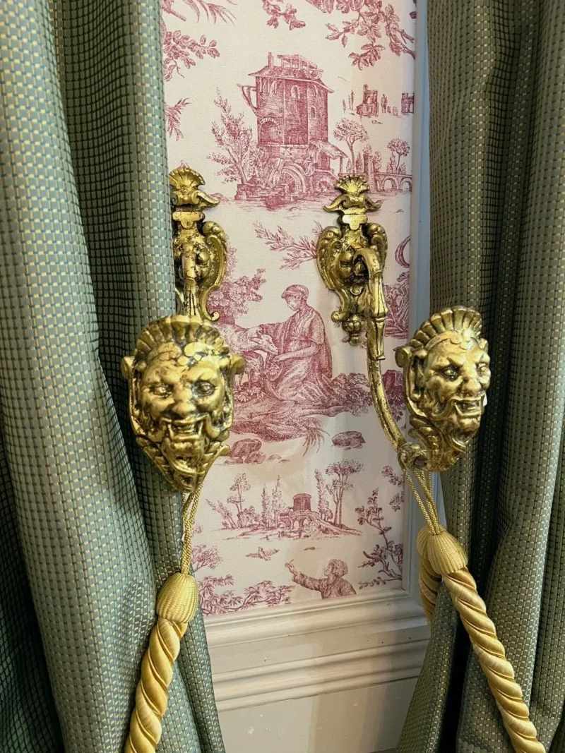 IMG_2057 100% Silk Jacquard Dashed Square Texture "goldspun" Gold Plaid