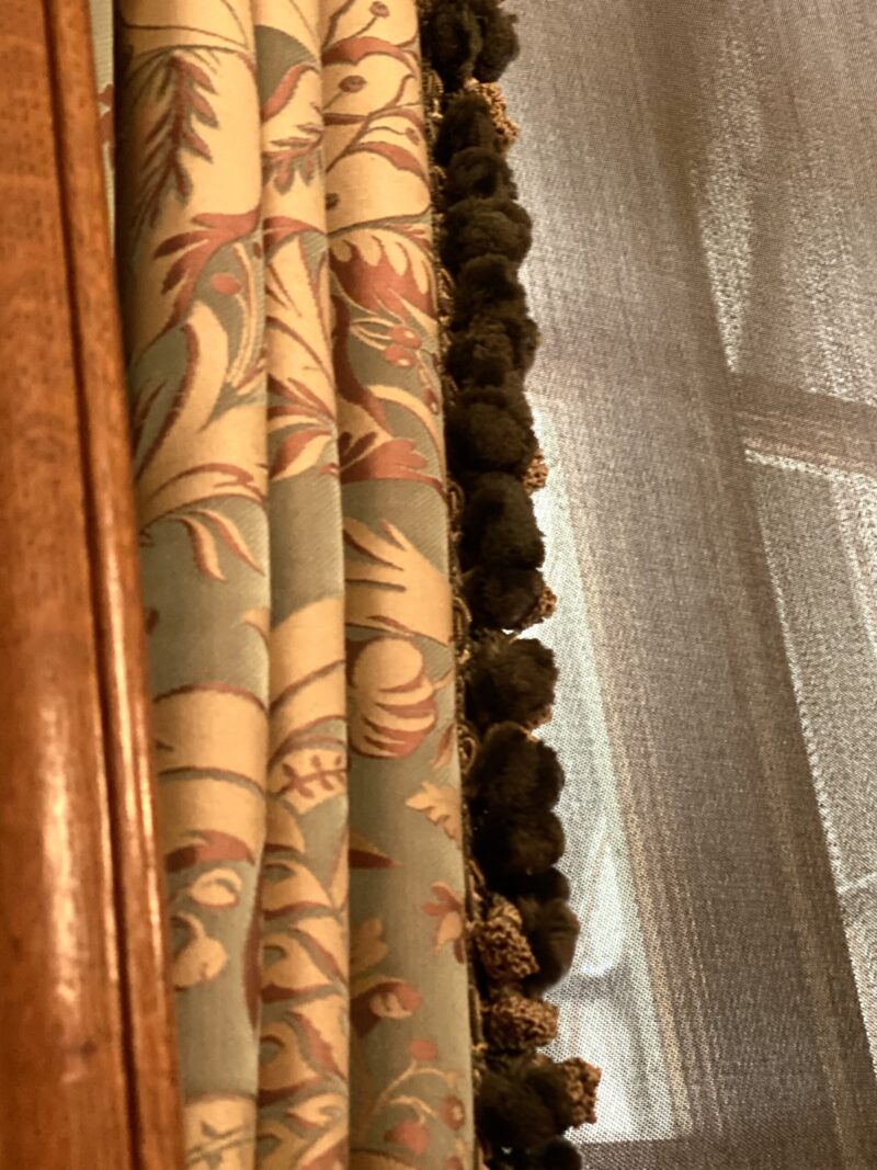 IMG_1068 0.6y Scalamandre “NATCHEZ” Silk Lampas, Ripe Peach and Cream, Salmon Pink & Off White Silver White 18th C MSRP00+/Y