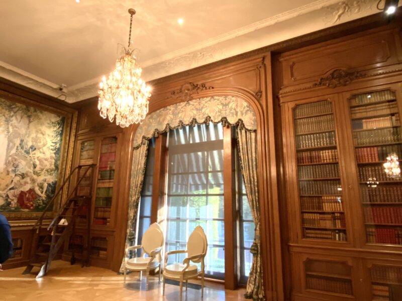 IMG_1071 0.6y Scalamandre “NATCHEZ” Silk Lampas, Ripe Peach and Cream, Salmon Pink & Off White Silver White 18th C MSRP00+/Y