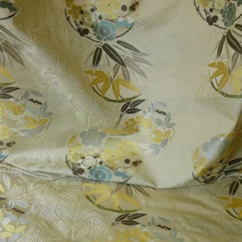 KRAVET COUTOUR IMPERIAL KIMONO IVORY BTY KRAVET COUTOUR IMPERIAL KIMONO IVORY BTY