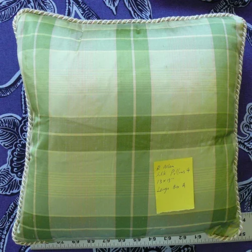 ROBERT ALLEN WATKINS GLEN PILLOWS SPRING GREEN 100% SILK PLAID ROBERT ALLEN WATKINS GLEN PILLOWS SPRING GREEN 100% SILK PLAID