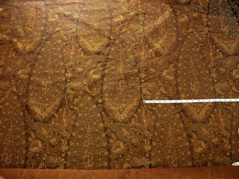 P1110370.jpg By Yard Hiend 100% Silk Lampas Cashmere Paisley "coffee" MSRP USD200+/yard