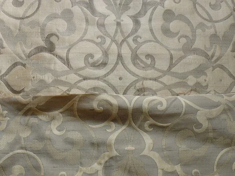 100% SILK JACQUARD FILIGREE MURAL "INCENSE" GRAY