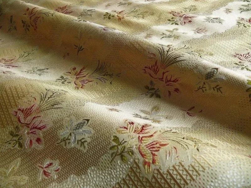 P1230560.jpg 100%silk Lampas Garden Trail French Lace Creamy Gold MSRP USD 300+
