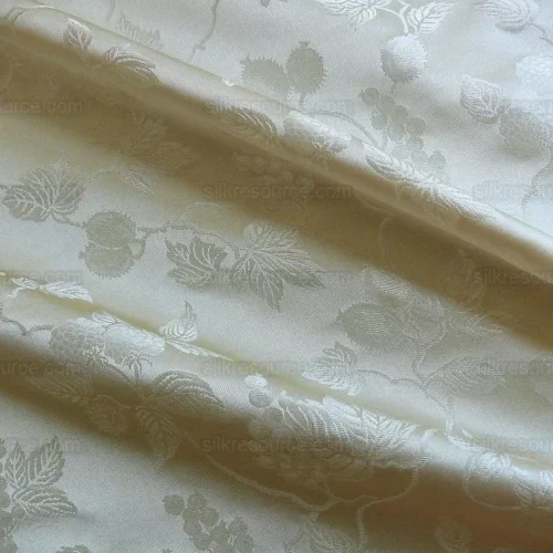 100%SILK DAMASK SUMMER BERRY "ALMOND" ECRU 100%SILK DAMASK SUMMER BERRY "ALMOND" ECRU