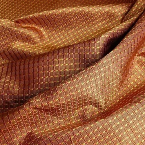 100% SILK JACQUARD DASHED SQUARE TEXTURE "ZINNIA" BROWN 100% SILK JACQUARD DASHED SQUARE TEXTURE "ZINNIA" BROWN