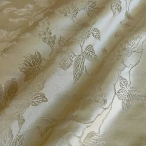 P1240995.jpg 100% Silk Damask Summer Berry on Vine Cream Nimbus Art Nouveau William Morris