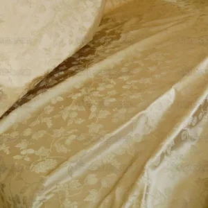 P1250009.jpg 100% Silk Damask Summer Berry on Vine Cream Nimbus Art Nouveau William Morris