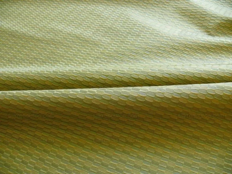 100% SILK JACQUARD OVAL LOZENGE "MARJORAM" GREEN 100% SILK JACQUARD OVAL LOZENGE "MARJORAM" GREEN