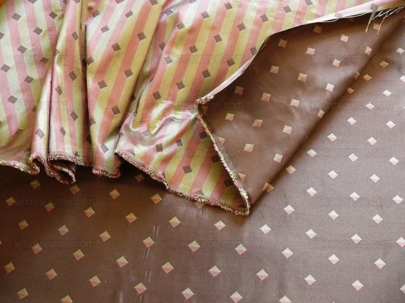 100% SILK LAMPAS DIAMOND DOT "CHOCOLATE" BROWN 100% SILK LAMPAS DIAMOND DOT "CHOCOLATE" BROWN