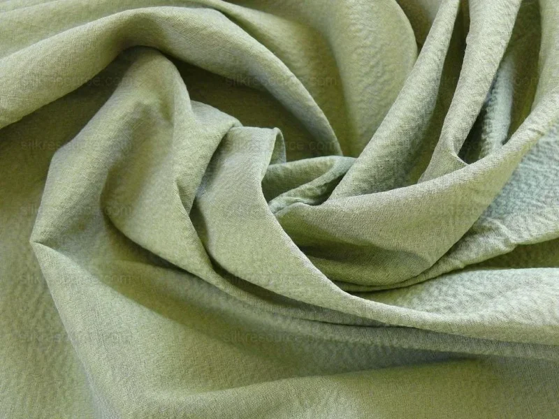 P1320484.jpg Beacon Hill Burun Silk Blend Cedar Green W Silver Shot MSRP USD 100+/y