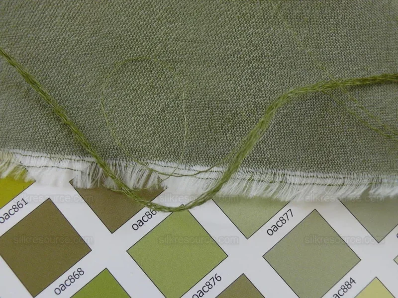 P1320486.jpg Beacon Hill Burun Silk Blend Cedar Green W Silver Shot MSRP USD 100+/y