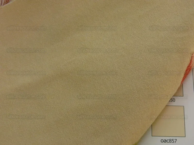 P1350589.jpg Peony~lee Jofa "peonia Weave" Pink Red On Butter Fil Coupe Bty M