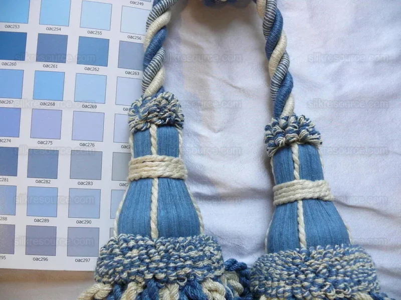 P1370248.jpg Lee Jofa Cantal Tieback Tassel Tieback-double Cornflower Blue