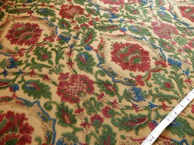 P1390417.jpg 0.75yard Kravet Couture Glycine 100%linen Velvet Red Burgundy Renaissance MSRP USD 275/Y