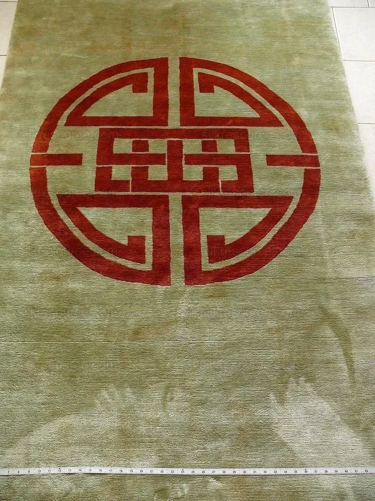 P1390482.jpg 100% Silk Oriental Rug Hand Knotted By Kravet MSRP USD 3325