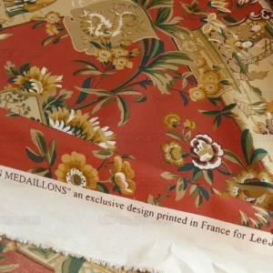 P1400226.jpg 1.25y Lee Jofa Chinois En Medaillons Chinese Scene Lacquer Red Gold Brown MSRP USD176/Y