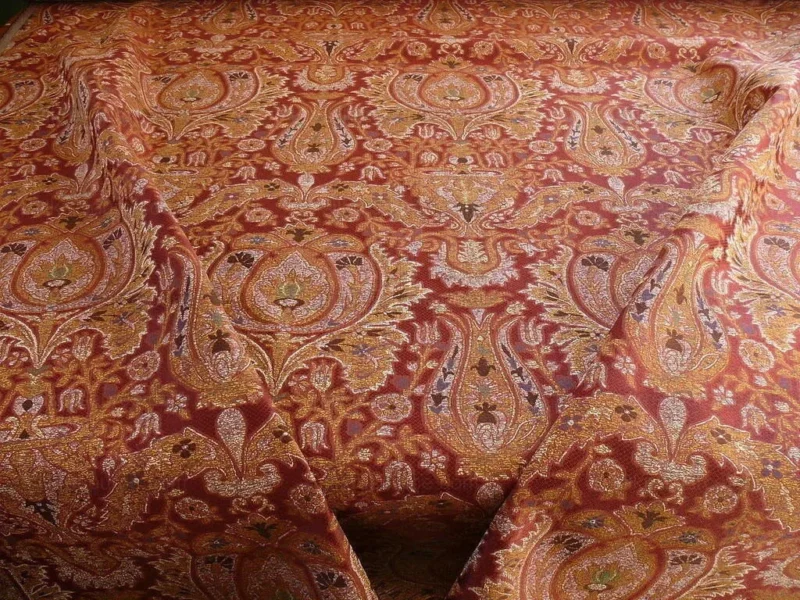 P1400488.jpg Lee Jofa San Pietro Paisley "crimson" Red Burgundy Blue Paisley