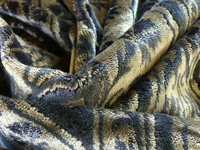 P1400629.jpg 2.75yd Kravet Black & Coffee Velvet Carnation Silky! MSRP USD 139/Y