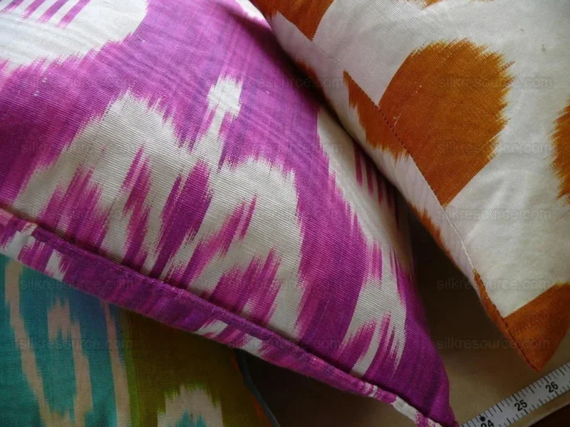 P1430173.jpg Brunschwig & Fils Silk Ikat Pillow Purple