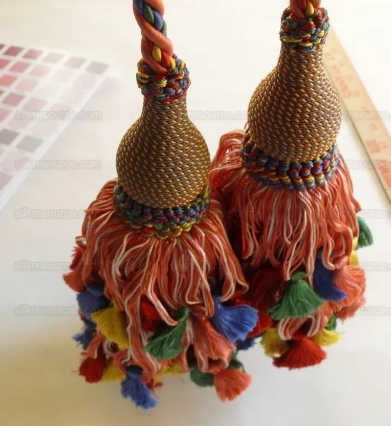 P1430996.jpg Scalamandre Lyon 100% Silk Double Tie Back in Coral Royal, Green