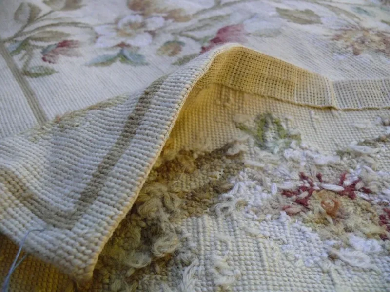 P1460059.jpg Stark Hand Made Needlepoint 6'x9' Flower Sprig Border On Lt Yellow