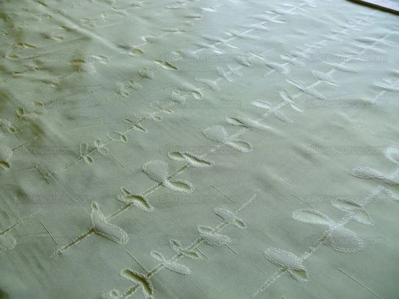 P1460340.jpg Beacon Hill "Sprouting" Vine Sprig Foliage Willow 100%silk Jacquard Pale Sage Spring Green MSRP USD 300/Y