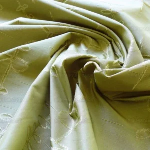 P1460343.jpg Beacon Hill "Sprouting" Vine Sprig Foliage Willow 100%silk Jacquard Pale Sage Spring Green MSRP USD 300/Y