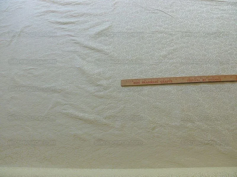 P1460387.jpg Scalamandre Blairsprig White Cream White Mini Foliage - 100% Silk