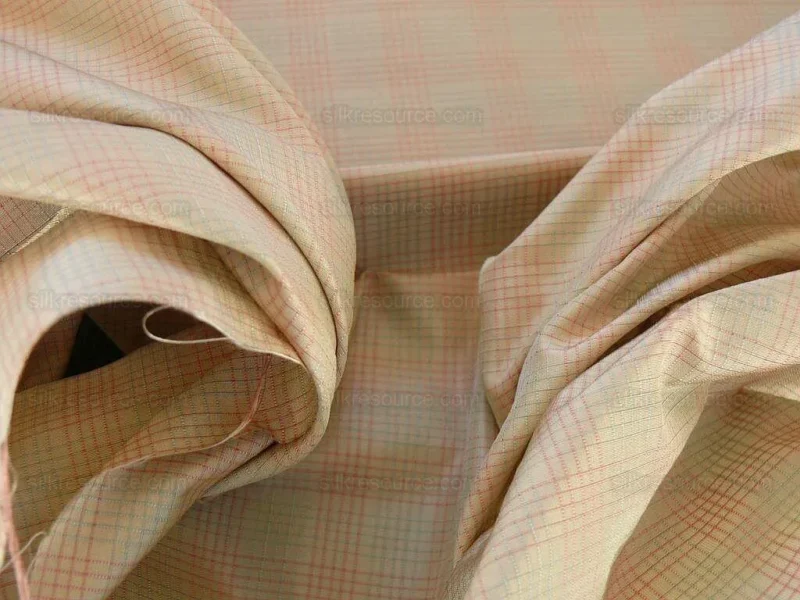 P1480037.jpg Lee Jofa Stately Silk Taffeta Plaid Peony Pink Green MSRP USD 299/Y