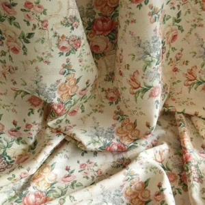 P1480413.jpg By Yard Lee Jofa Ashurst Peony Tulip Lilac Rose 100% Linen Print on Ecru Handprint English Chintz UK MSRP USD 139/Y