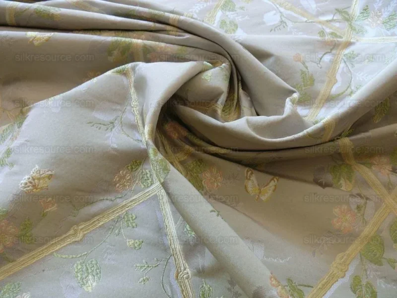 P1530500.jpg Scalamandre Butterfly & Trellis Silk Lampas Pale Lavendar MSRP USD 619/Y!