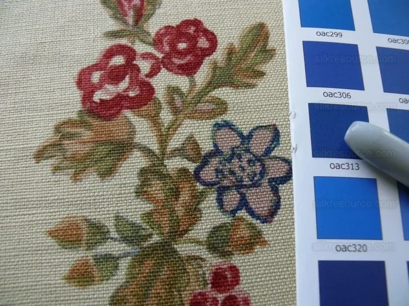 P1550333.jpg Bty Lee Jofa Walton Sprig Hand Blocked Linen Chintz Print Rose Plum Pomegranate Bouquet MSRP USD 180Y