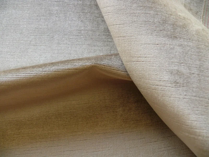 3.6Y ROBERT ALLEN SILKY VELVET FAWN BEIGE WHITE MSRP/Y 3.6Y ROBERT ALLEN SILKY VELVET FAWN BEIGE WHITE MSRP$98/Y