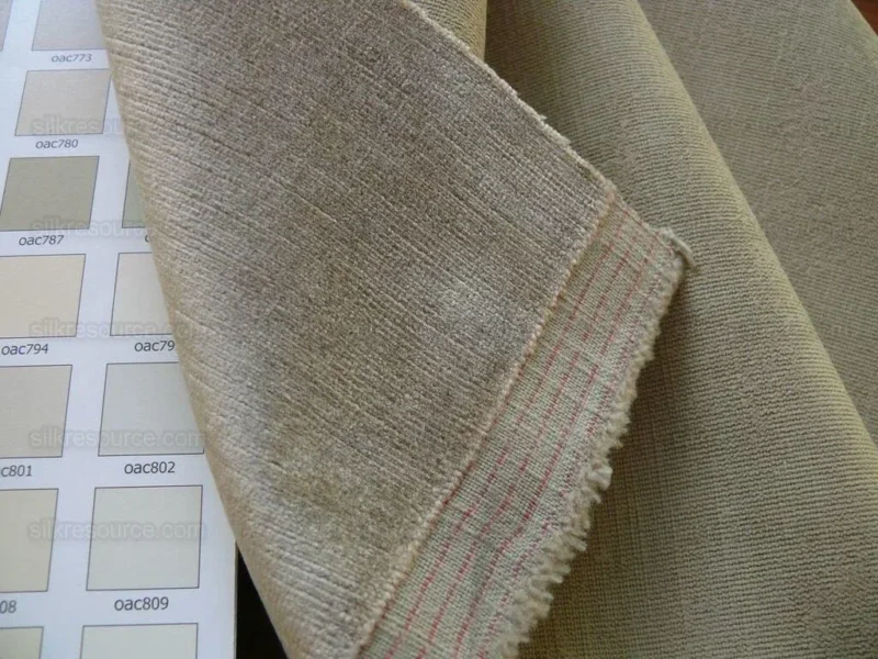 P1550588.jpg 3.6y Robert Allen Silky Velvet Fawn Beige White MSRP USD 98/Y