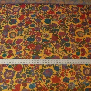 P1560182.jpg Brunschwig & Fils Eldorado Silk Lampas Gold Red Flower &ribbon