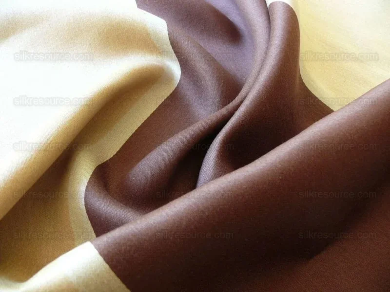 P1560916.jpg Brunschwig & Fils Monteverde 100% Linen Satin Grandure! Moss Bark Silver #1404