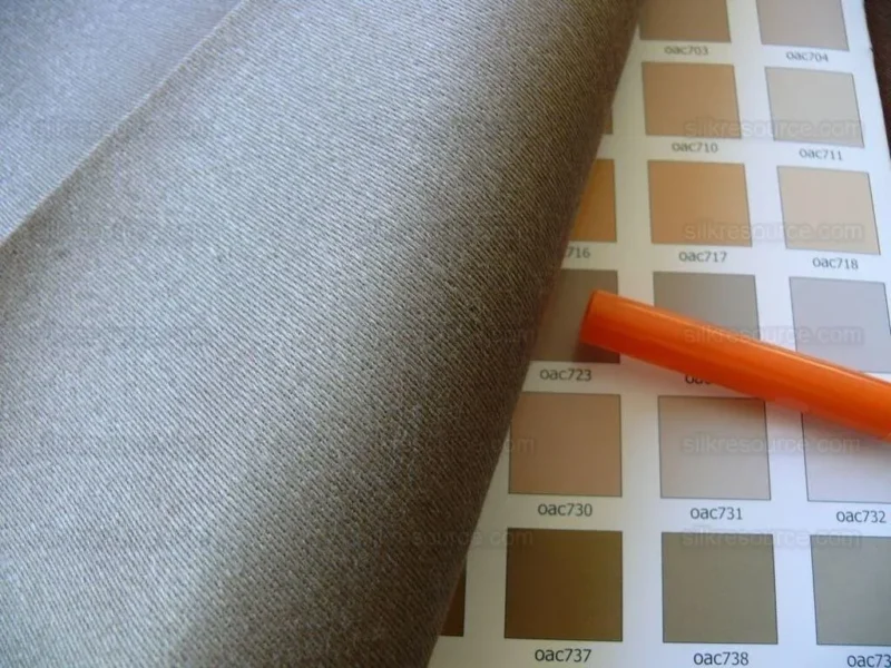 P1560917.jpg Brunschwig & Fils Monteverde 100% Linen Satin Grandure! Moss Bark Silver #1404