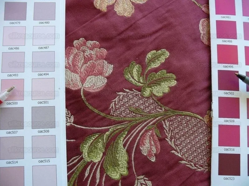 P1570259.jpg Stroheim & Romann Petit Jardin" Rouge Lace Flower Garland Burgun