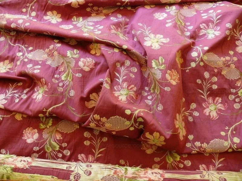 P1570266.jpg Stroheim & Romann Petit Jardin" Rouge Lace Flower Garland Burgun