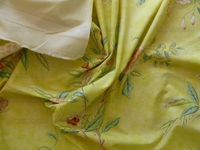 P1580134.jpg Brunschwig & Fils Kanchou Parrots Chinioserie Flower Print Green