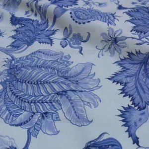 P1600187.jpg Scalamandre Gaston Y Daniela Paradise Horizon Blue Ispahan White Large Jacobean Persian Tulip Print  From Spain