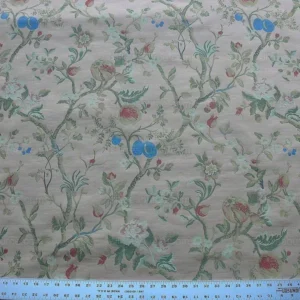 P1600259.jpg 2.75y Scalamandre Giardino Paradisio 2 Peach Multi Old World Weavers MSRP4/yard