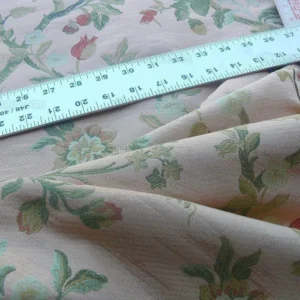 P1600264.jpg 2.75y Scalamandre Giardino Paradisio 2 Peach Multi Old World Weavers MSRP4/yard