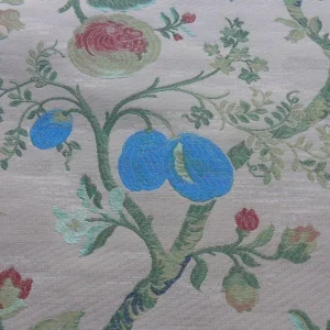 P1600266.jpg 2.75y Scalamandre Giardino Paradisio 2 Peach Multi Old World Weavers MSRP4/yard