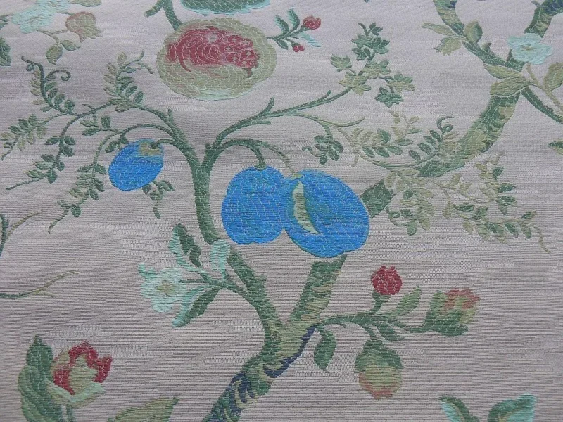 P1600266.jpg 2.75y Scalamandre Giardino Paradisio 2 Peach Multi Old World Weavers MSRP4/yard