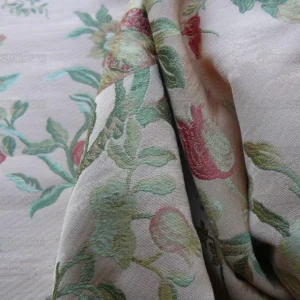 P1600267.jpg 2.75y Scalamandre Giardino Paradisio 2 Peach Multi Old World Weavers MSRP4/yard