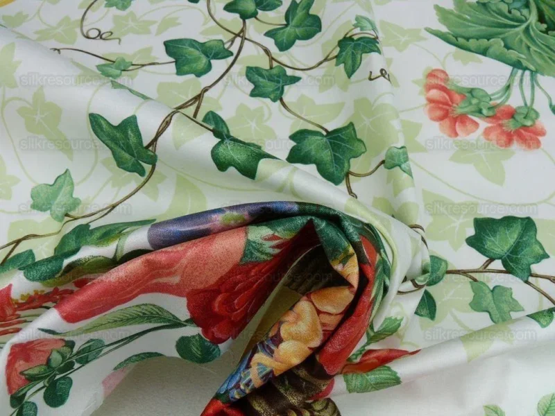 P1600860.jpg By Yd Old World Weavers Folie Flamande Gw- Pink On White Flowers 33-screen!  MSRP USD 236/Y