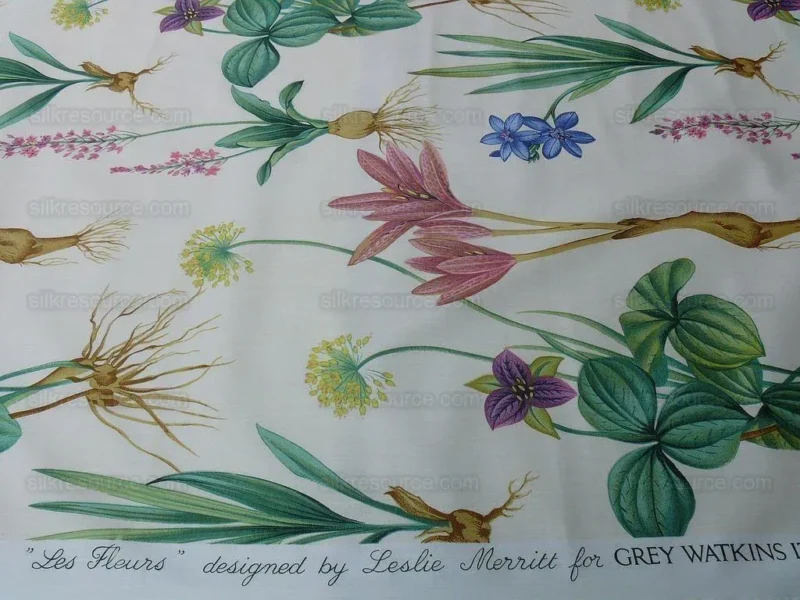 P1600907.jpg 5.25y Scalamandre Les Fleurs Gardens Gw-cream Botanical Print Cream white Lily Iris Couscous Bulb Lilium Leslie Merritt MSRP USD 404/y