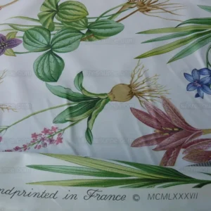 P1600940.jpg 2.25y Scalamandre Les Fleurs Flower Gardens Gw-white MSRP